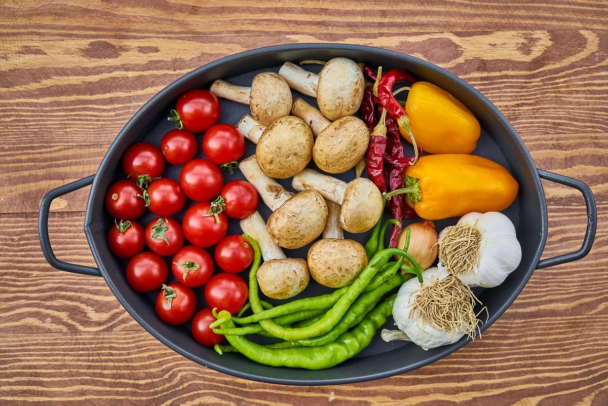 Staub vs Le Creuset : quel est le meilleur choix en 2026 ?